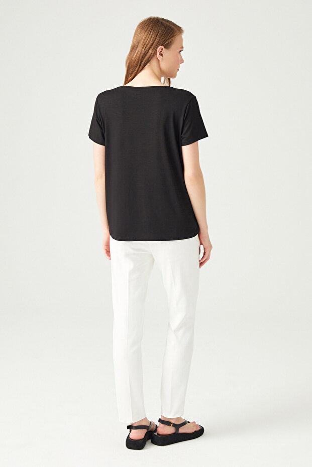 Pul İşlemeli T-shirt - 4