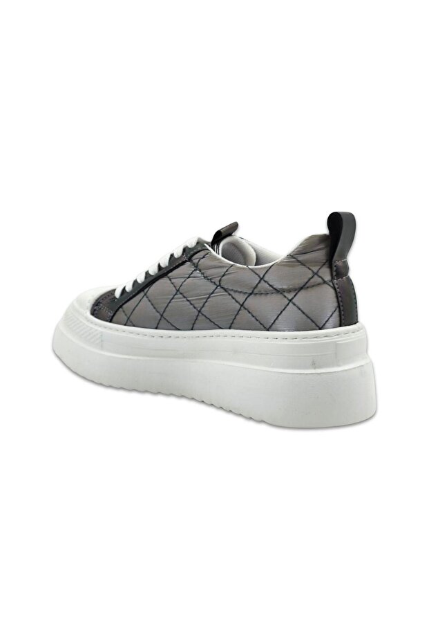 حذاء رمادي موديل C41 - 3