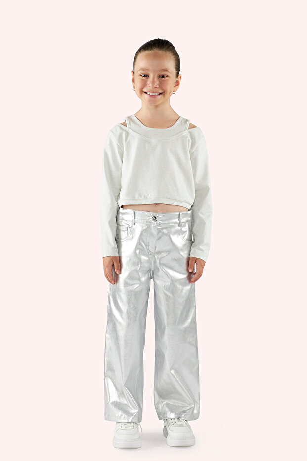 Girl's Ecru T-Shirt with Sleeves and Window Detail