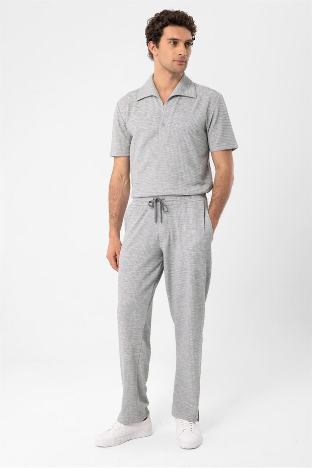 Fabric patterned comfortable fit men's trousers