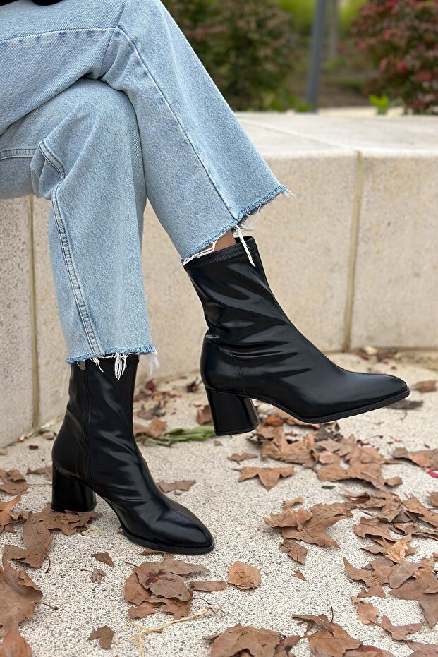 Fuzzy fekete sztreccs cipzáras részletes női sarkú csizma - 2