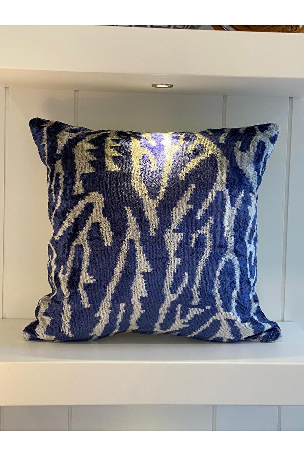 Silk Velvet Throw Pillow Cover (40×40)