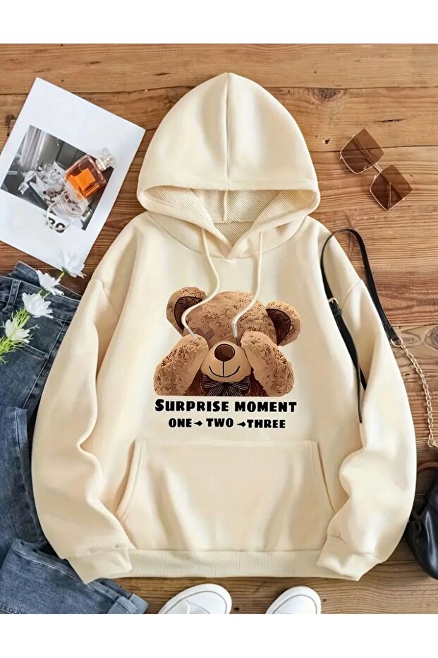 سويت شيرت صوف ناعم مطبوع عليه مفاجأة