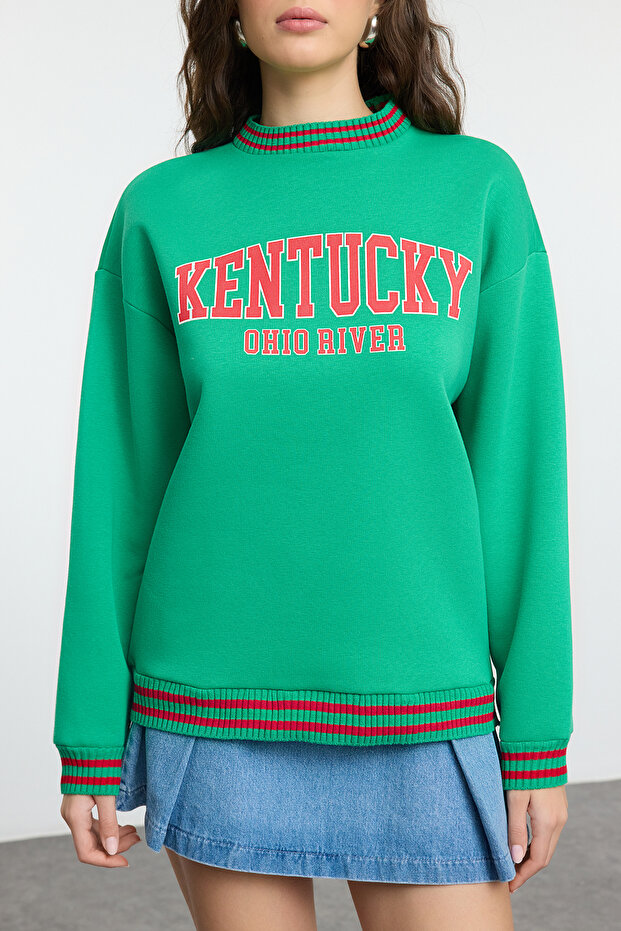 Açık Yeşil Slogan Baskılı Oversize/Geniş Kalıp Kalın İçi Polarlı Örme Sweatshirt TWOAW25SW00239 - 3