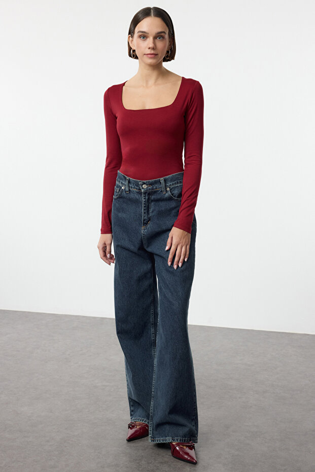 Bordo Fitted/Vücuda Oturan Kare Yaka Alttan Çıtçıtlı Örme Body TWOAW24BD00062 - 2