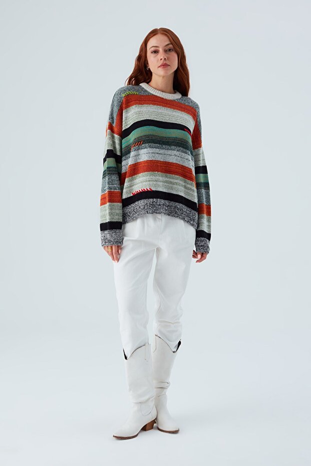 Camıla Pullover Bol Kesim El Işlemeli Kadın Triko Kazak - Multi - 1