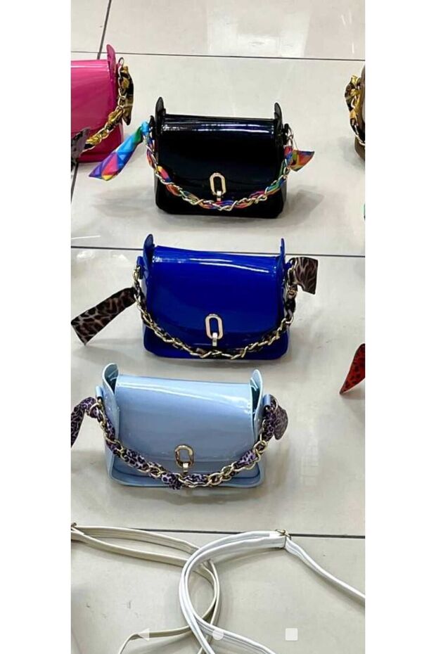 Μαύρη τσάντα - 1