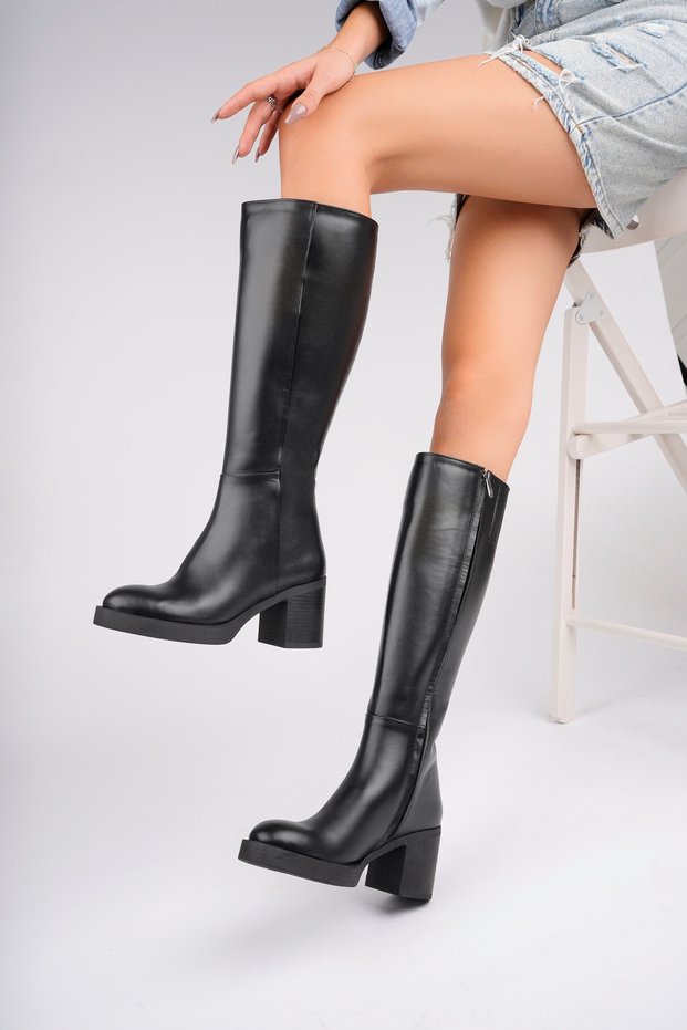 Dai̇sy Model Genuine Leather Black Kneel Zippered Thick Heeled Women's Daily Boots