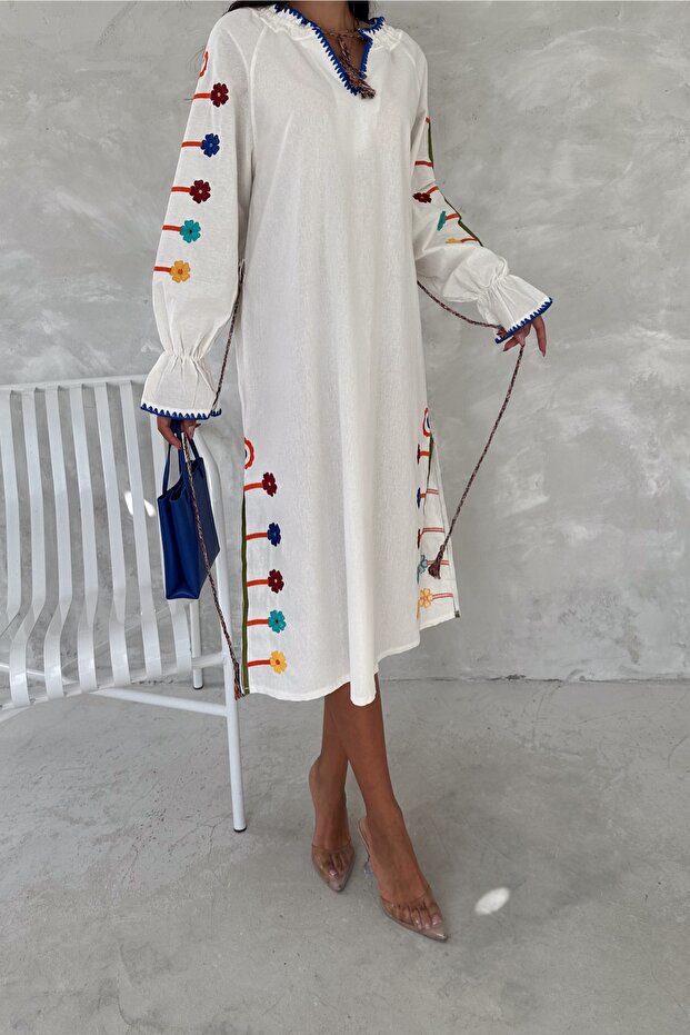 Rochie de dama brodata - 3