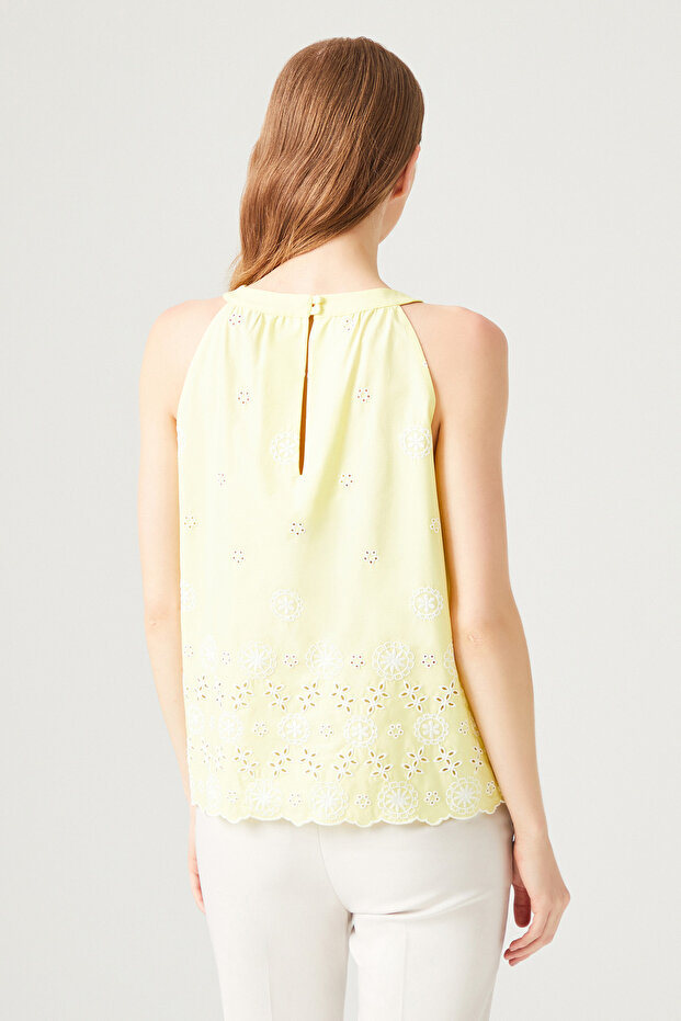 Nakışlı Kolsuz Poplin Bluz - 5