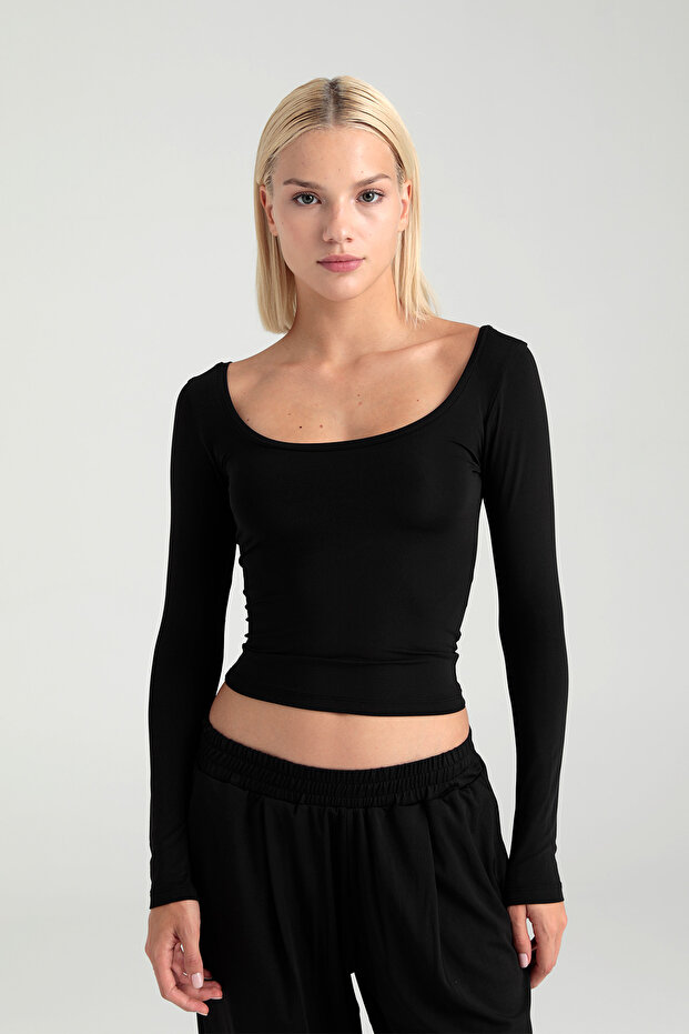 Soft Touch Oval Collar Blouse Black