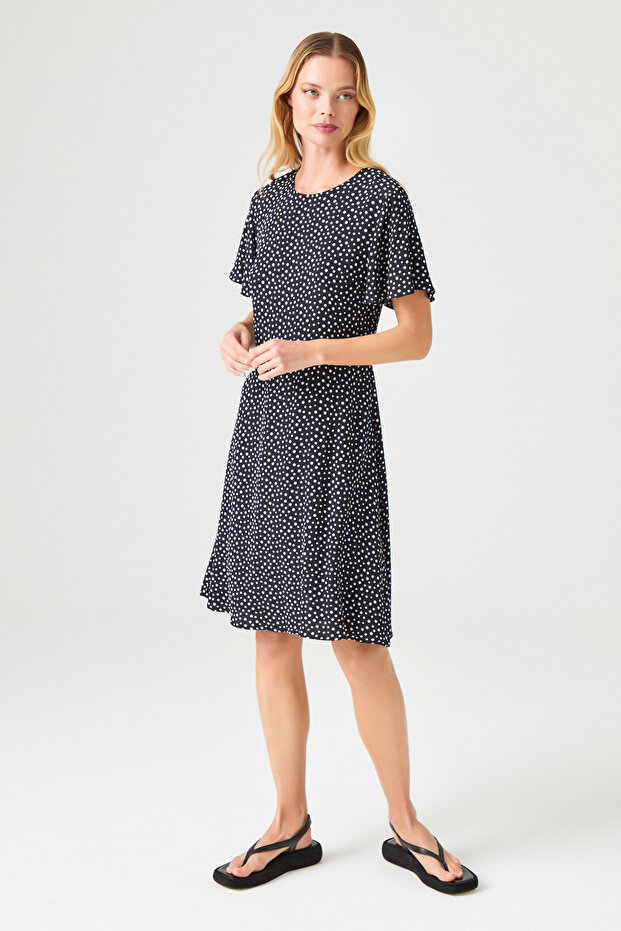 Rochie cu detaliu la spate puncte - 2