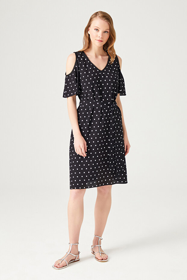 Omuz Dekolteli Puanlı Elbise - 1