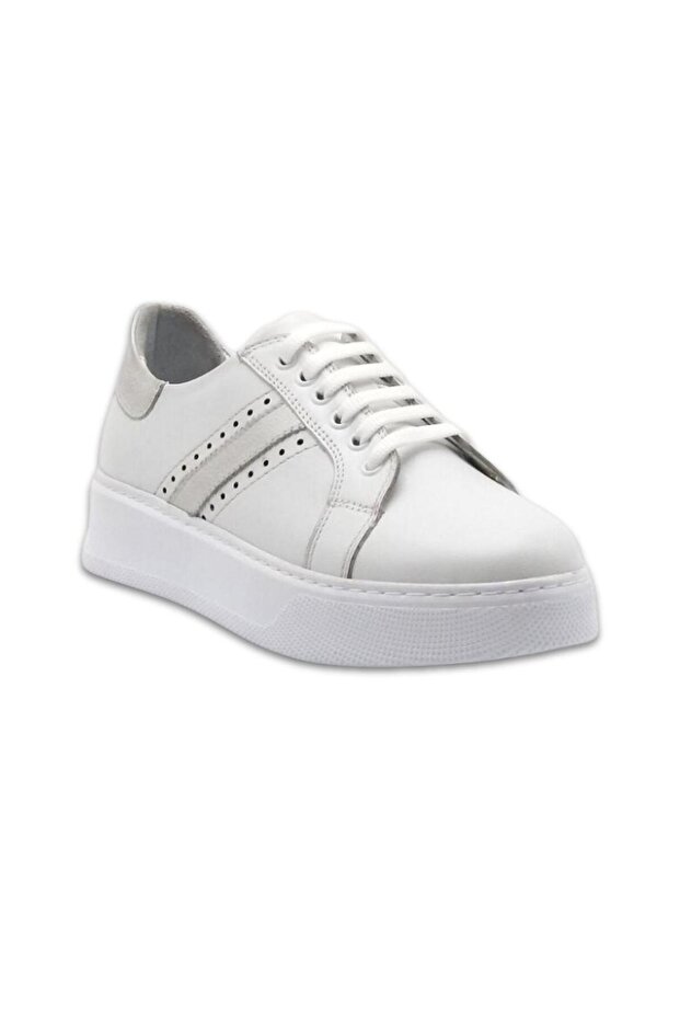 Білі черевики моделі C016 - 1