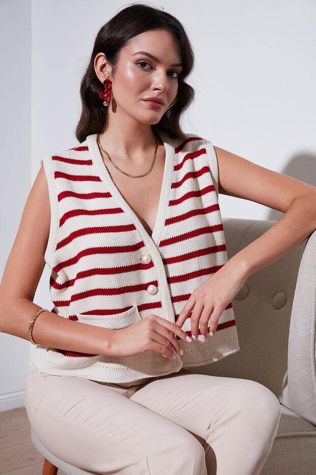 Striped Oversize Fit V-Neck Buttoned Vest 4616175