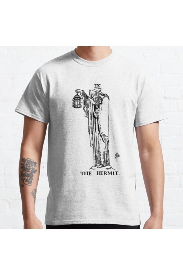 Loose Fit Unisex The Hermit Tarot Card Design Printed T-shirt