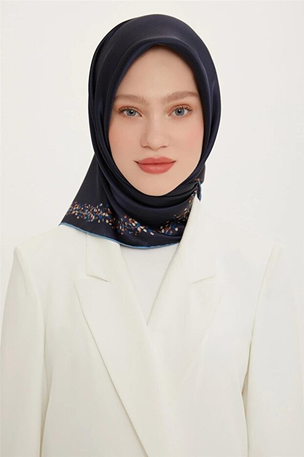 Nostalgia Series Twill Silk Scarf 8765-17Nt
