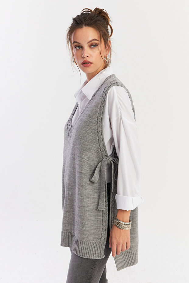 Women's Gray Knitwear Sweater Yv103
