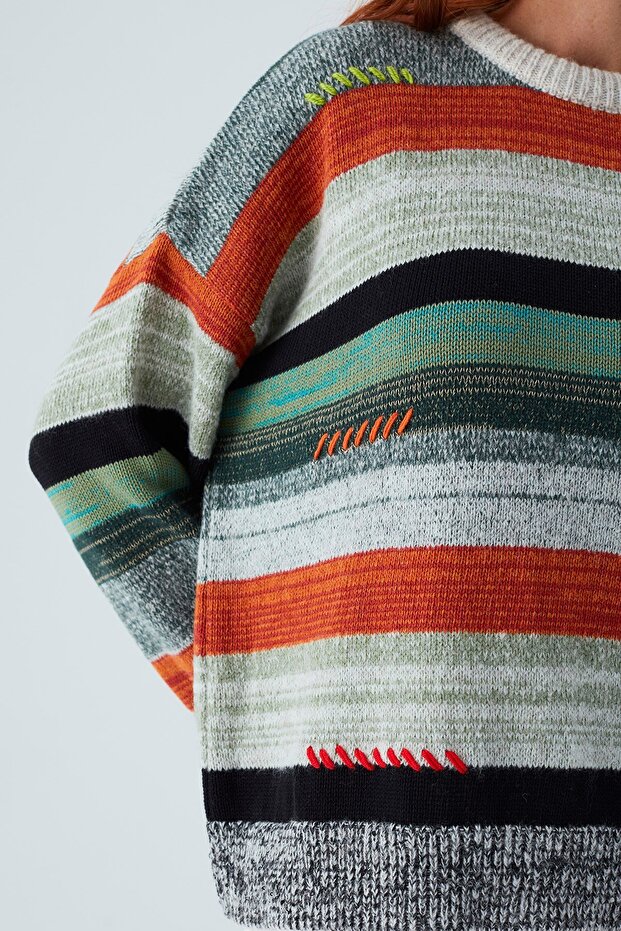 Camıla Pullover Bol Kesim El Işlemeli Kadın Triko Kazak - Multi - 4