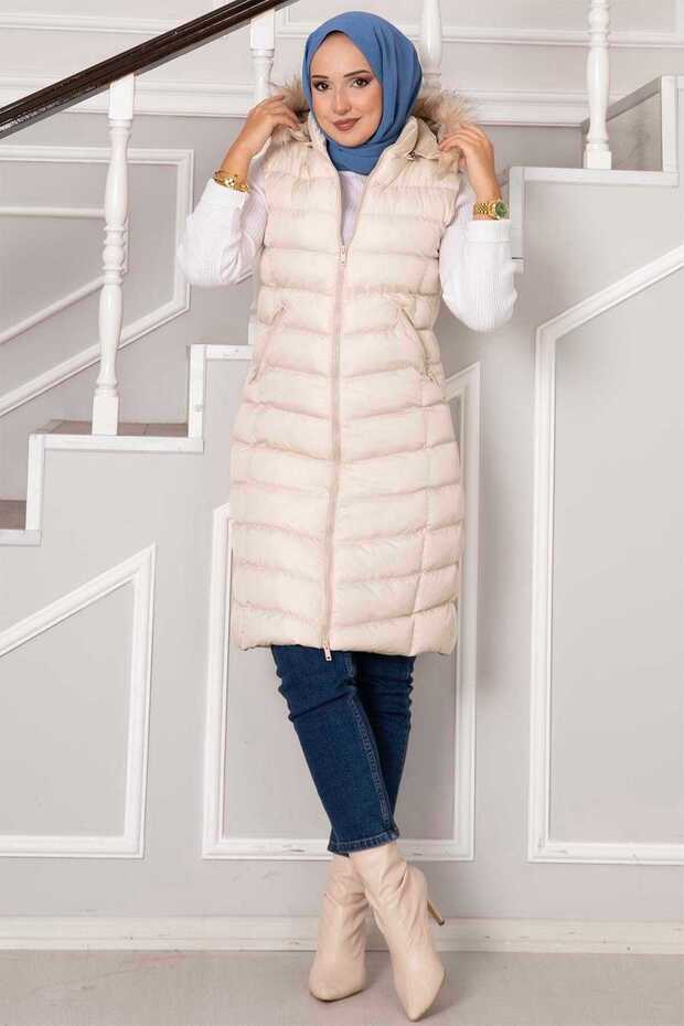 Hooded Puffer Vest Ecru