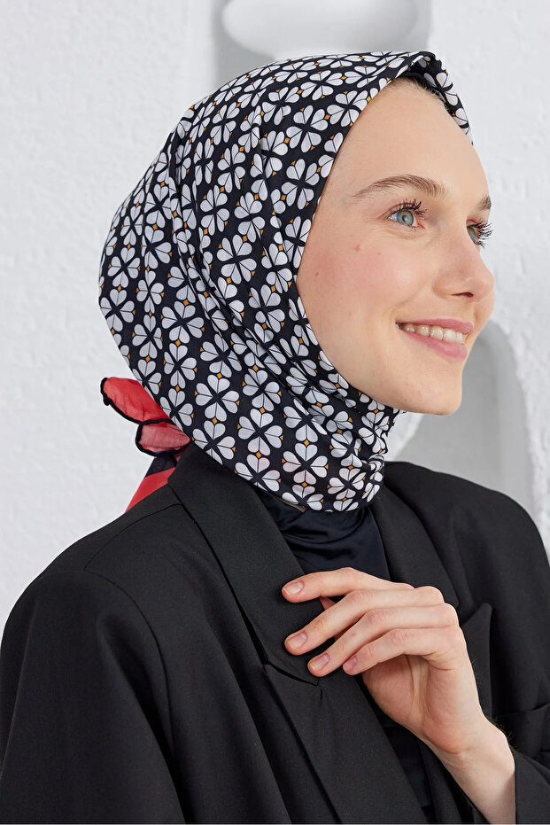 Proline Clover Patterned Scarf - 2