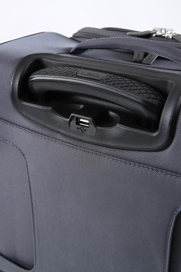 GM17016-10DW Çekçekli Pilot Valiz - 7