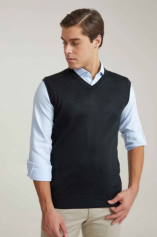 Regular Fit Siyah Yün Karışımlı Süveter - 1