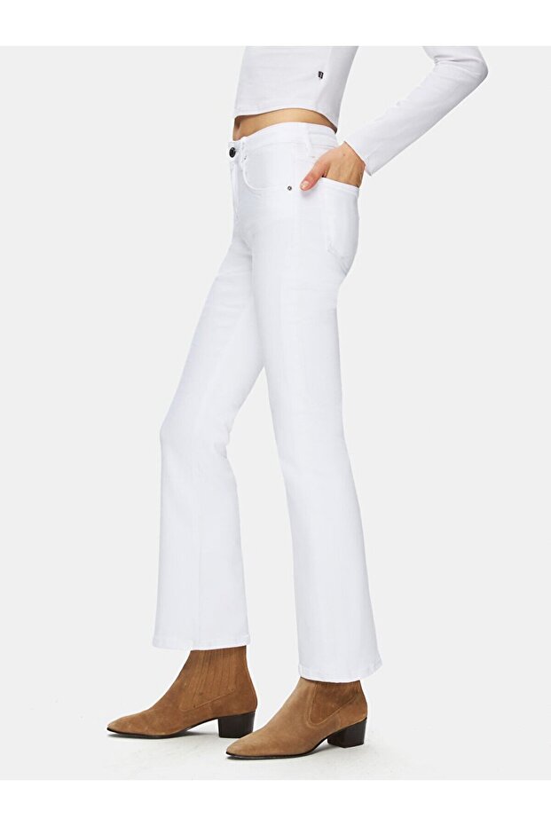 Lissue Cropped Flare Pants - 4