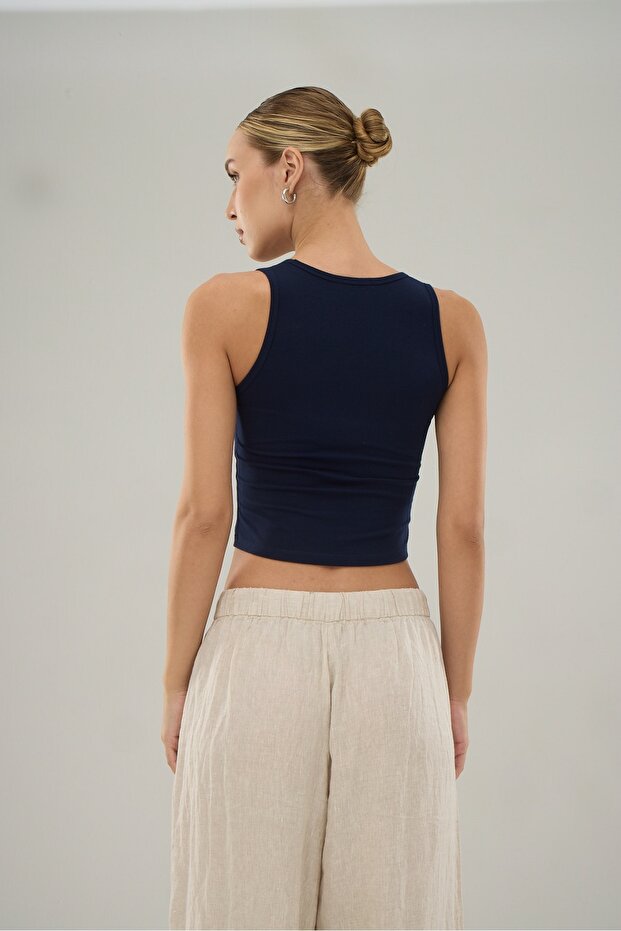 16313 Model Crop Top - 3