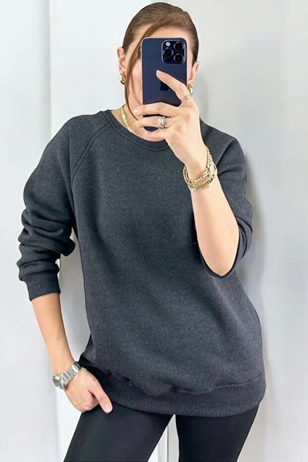 سويت شيرت أساسي سميك كبير الحجم مع صوف من الداخل KGTBB0010 - 1