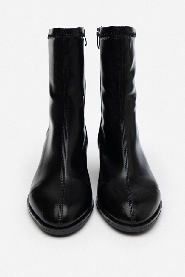 Fuzzy fekete sztreccs cipzáras részletes női sarkú csizma - 8