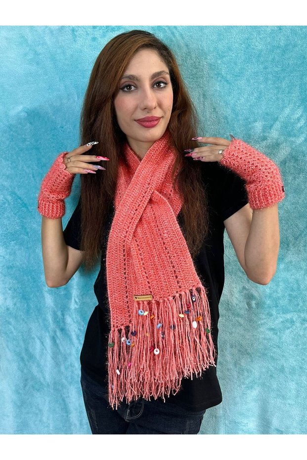 Design Neck Scarf And Fingerless Gloves Accessory Set of 2