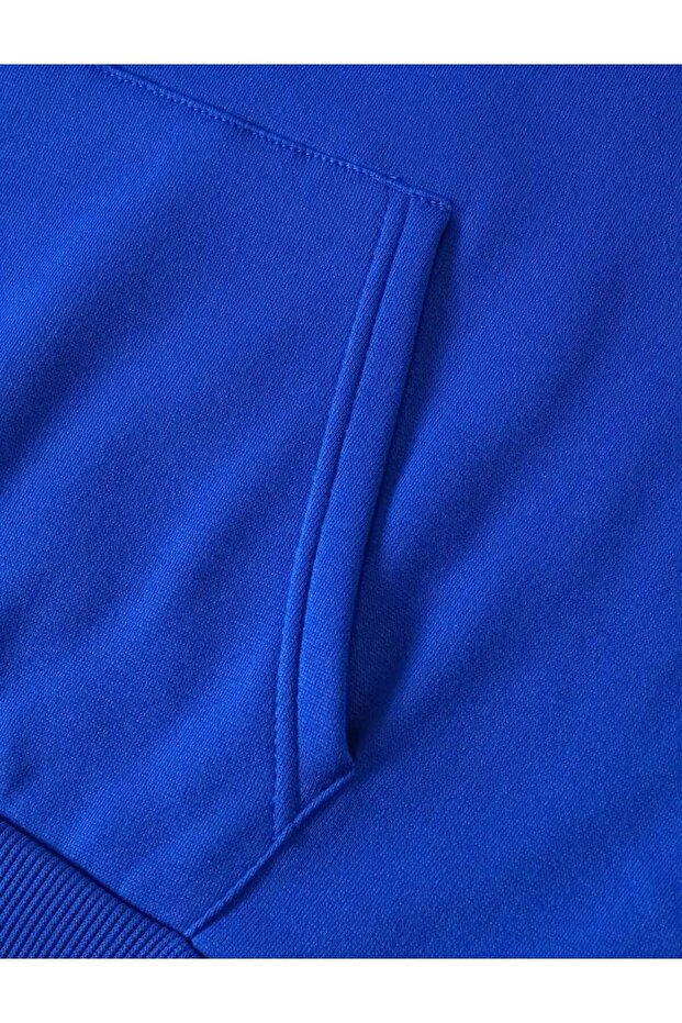 سويت شيرت مضلع بطبعة رائد فضاء - 3