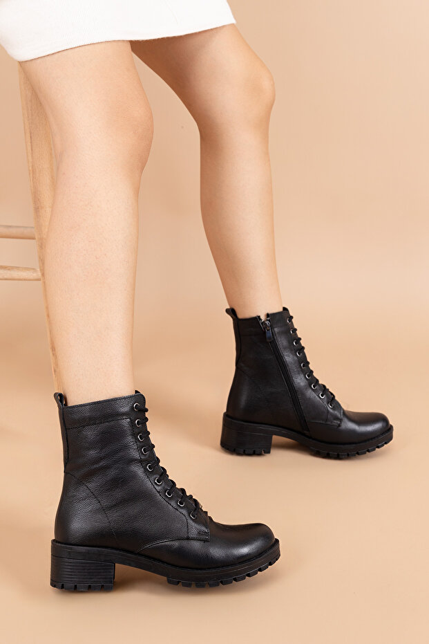 Febra Kadın Hakiki Deri Kalın Tabanlı Siyah Postal Bot - 1