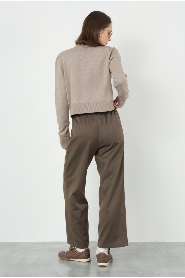 Walnut Shell Patterned Trousers with Stitching Detail - 3