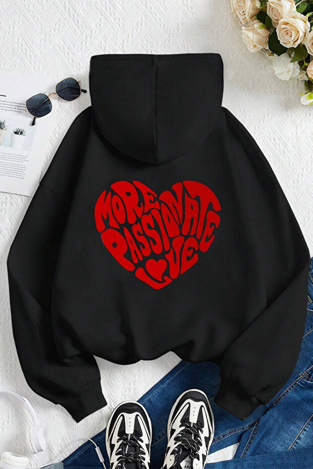 سويت شيرت قطني كبير الحجم مطبوع عليه More Love
