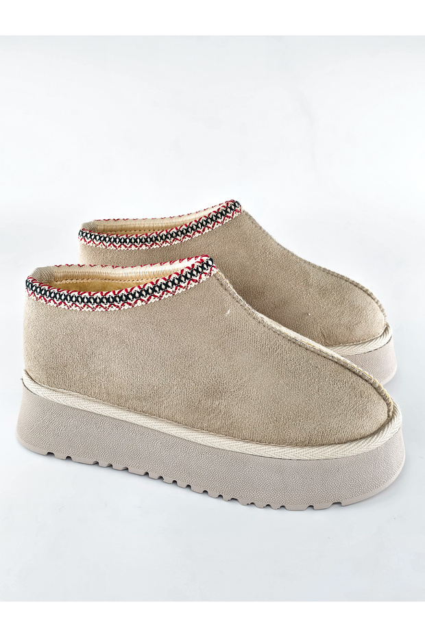 Embroidery Stitching Detailed Thick Sole Women's Shoes-Boots