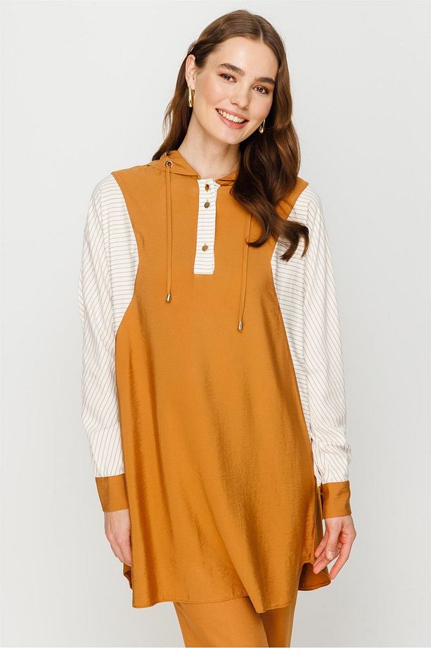 Garni Detaylı Rahat Kumaşlı Kapişonlu Tunik Taba - 4
