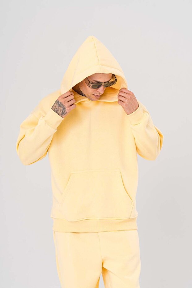 Basic Hooded Sweatshirt