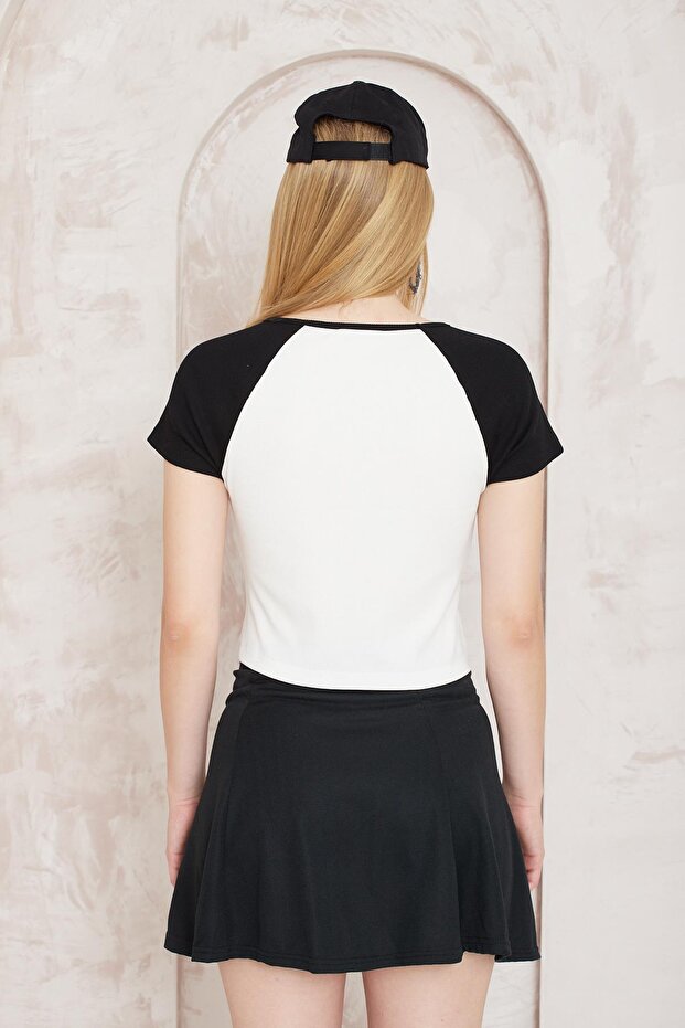 Μαύρο και άσπρο μπλουζάκι Amida Crop - Crew Neck Basic Model 2407 - 6