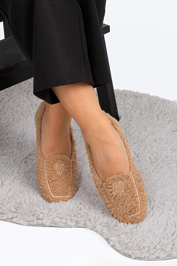 Plush Feather Embroidery Detailed Women's House Shoes Ballet
