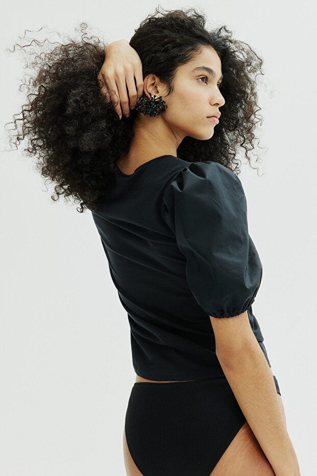 Kabarık Kollu Üst - 4