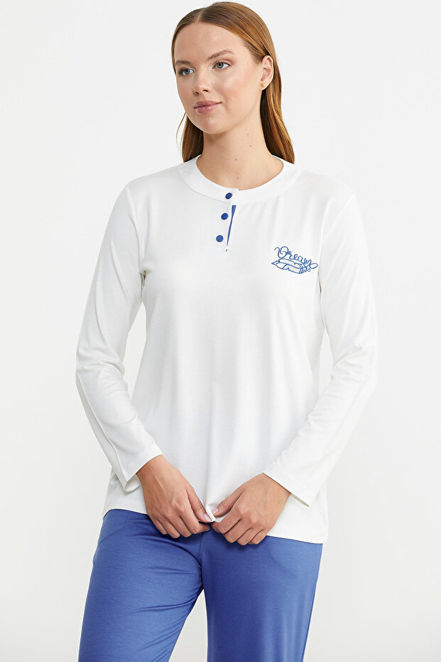 طقم بيجامة بأزرار مرصعة بنمط أزرق - 2