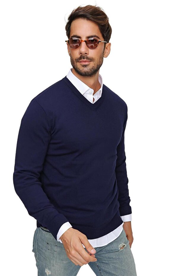 Men's Navy Blue V-Neck Knitwear Sweater 20w151