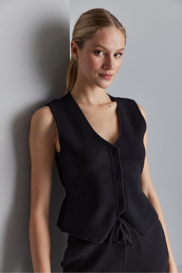 Kuşaklı Triko Yelek - 5