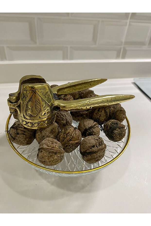 Copper casting walnut and hazelnut cracker - 3