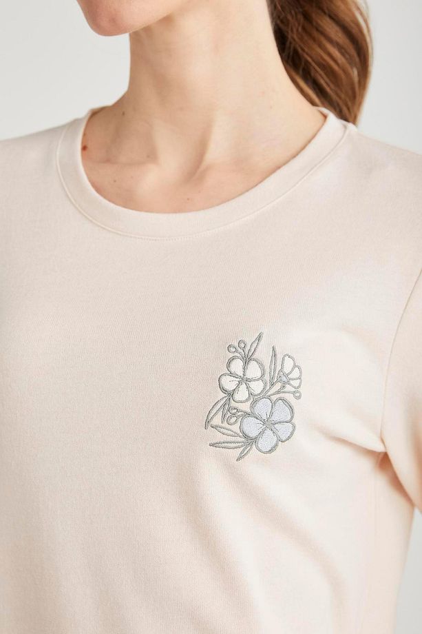 Çiçek desenli pijama takımı - 3