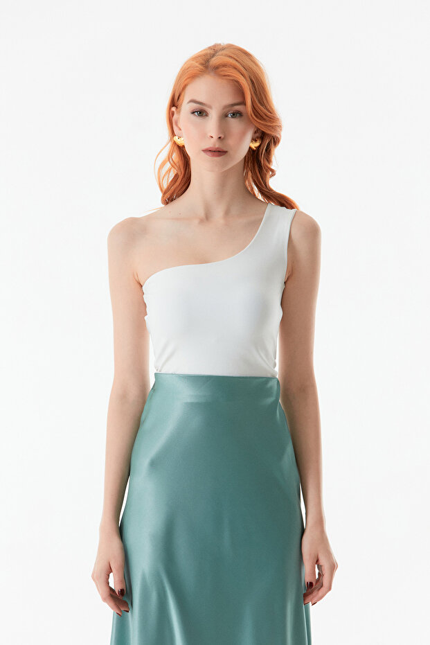 بلوزة قصيرة الأكمام الأساسية - 8