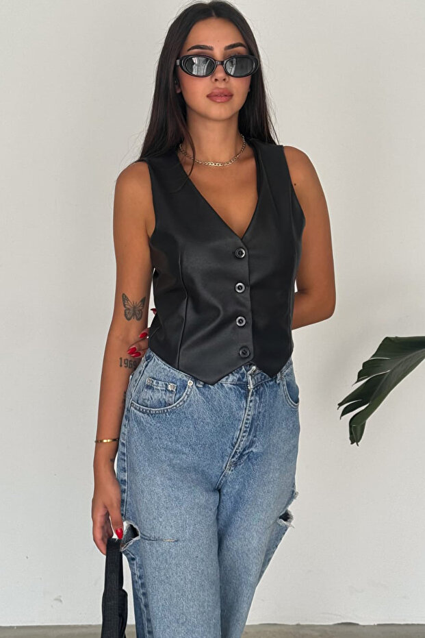 سترة جلدية سوداء - 2