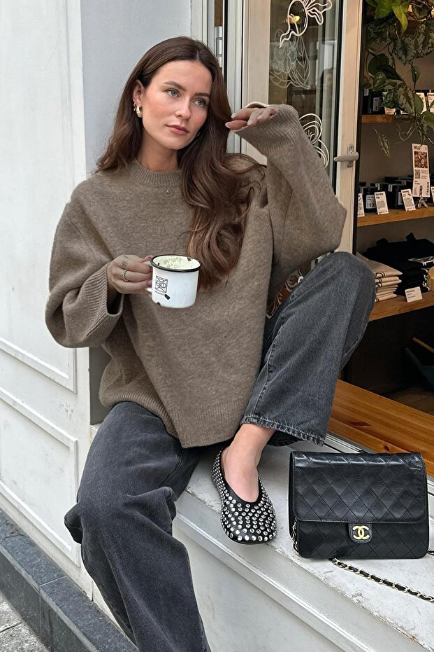 Nerzfarbener Oversize-Strickpullover mit Rundhalsausschnitt MG1972 - 2